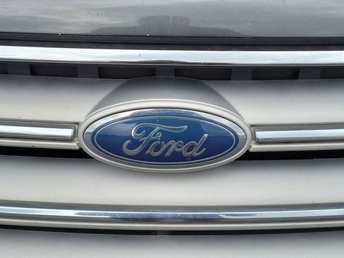 Used 2018 Ford Escape SEL w/ Ford Safe & Smart Package image 11