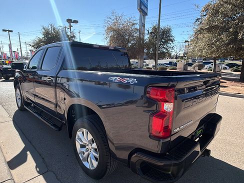 Used 2022 Chevrolet Silverado 1500 Custom image 6