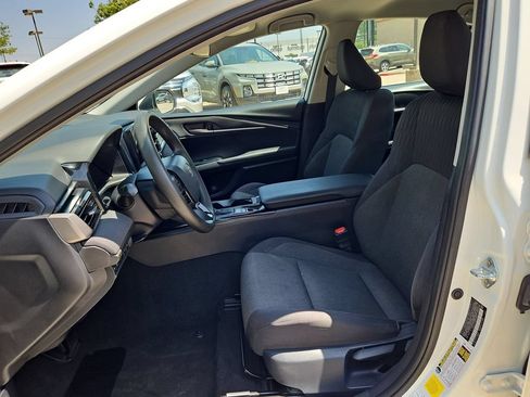 Used 2025 Toyota Camry LE FWD image 25