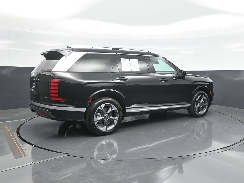 Used 2026 Hyundai Palisade Limited AWD/4WD image 7