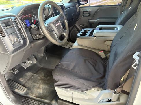 Used 2018 GMC Sierra 1500 2WD Regular Cab image 9