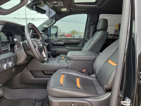 Used 2024 GMC Sierra 3500 AT4 w/ AT4 Premium Plus Package image 19