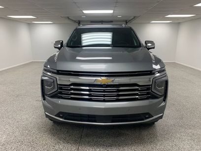 New 2026 Chevrolet Suburban Premier w/ Sun And Tow Package