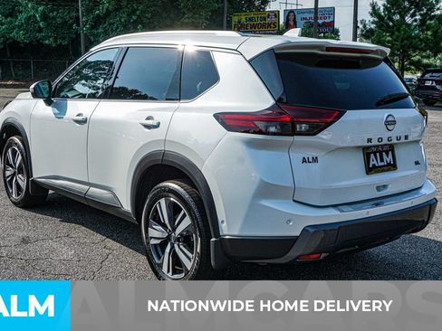 Used 2025 Nissan Rogue SL FWD image 4