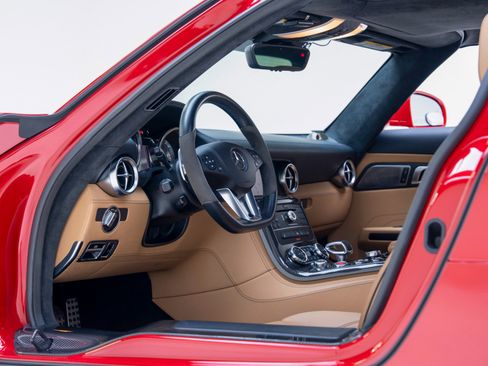 Used 2012 Mercedes-Benz SLS AMG Coupe image 46
