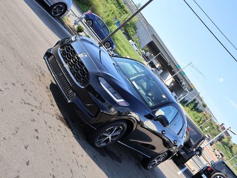 Certified 2024 Honda HR-V EX-L image 3