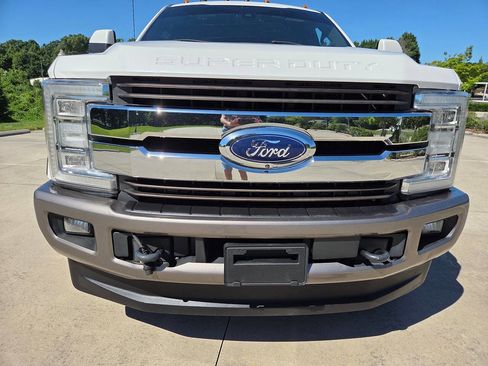 Used 2018 Ford F250 King Ranch w/ King Ranch Ultimate Package AWD/4WD image 3