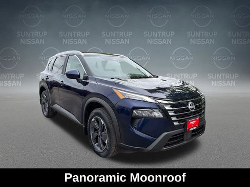 Used 2025 Nissan Rogue SV w/ SV Premium Package FWD image 9