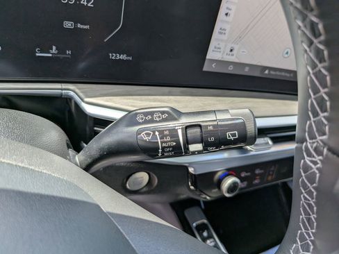 Certified 2026 Kia Sorento SX AWD/4WD image 36