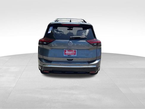 New 2026 Nissan Rogue Platinum w/ Platinum Premium Package AWD/4WD image 3