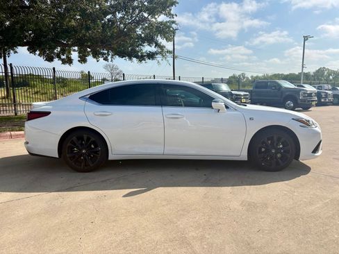 Used 2024 Lexus ES 350 F Sport w/ Accessory Package (Z2) FWD image 2