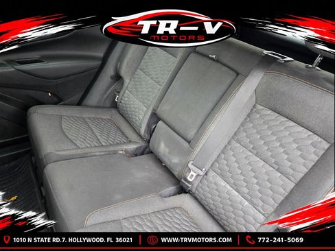 Used 2019 Chevrolet Equinox LT FWD image 15