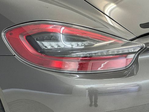 Used 2016 Porsche Cayman RWD image 25