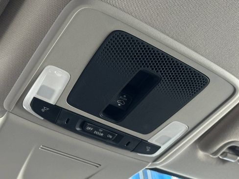 Used 2024 Honda Civic EX-L image 24