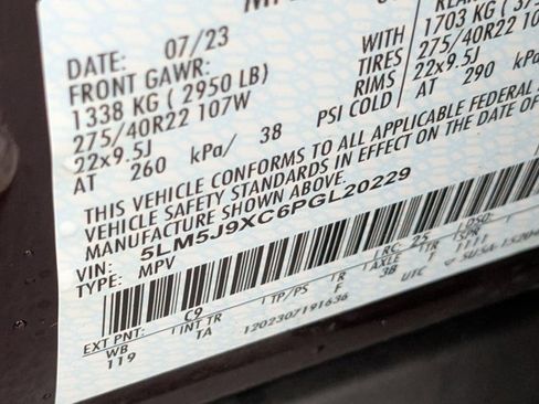 Used 2023 Lincoln Aviator Black Label w/ Jet Package image 15