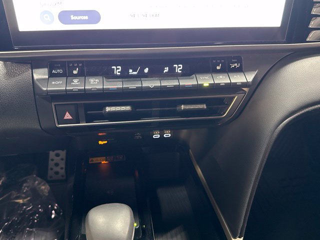Used 2025 Toyota Camry XSE AWD/4WD image 19
