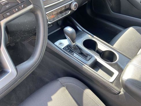 Used 2023 Nissan Altima 2.5 SV image 22