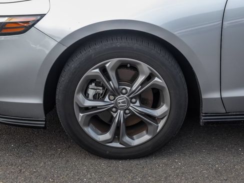 Used 2023 Honda Accord EX-L image 9