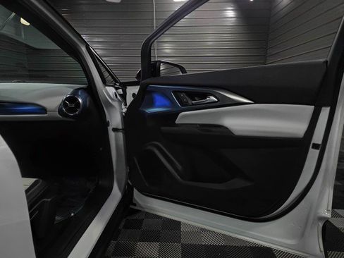 Used 2025 Chevrolet Equinox EV LT image 32