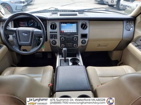 Used 2017 Ford Expedition EL XLT w/ Equipment Group 202A AWD/4WD image 21
