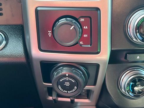 Used 2016 Ford F150 Lariat w/ Equipment Group 502A Luxury AWD/4WD image 32