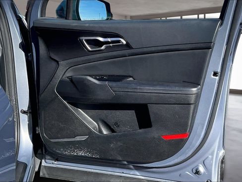 Used 2023 Kia Sportage EX image 28