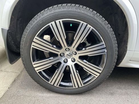 Used 2022 Volvo XC90 T8 Inscription image 5