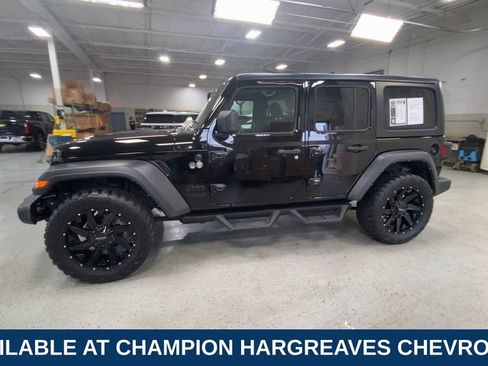 Used 2021 Jeep Wrangler Unlimited Sport AWD/4WD image 5