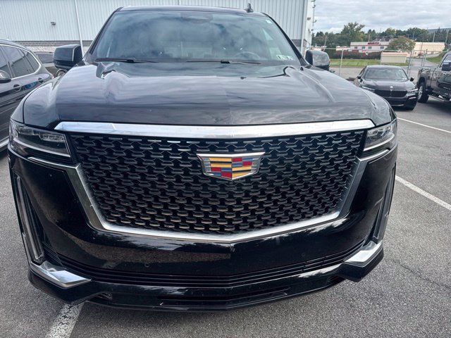 Used 2023 Cadillac Escalade Premium Luxury AWD/4WD image 3
