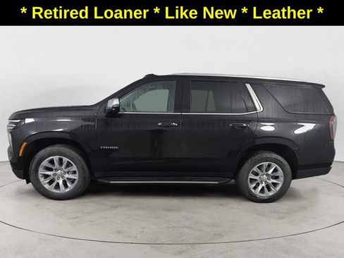 Used 2026 Chevrolet Tahoe Premier RWD image 2