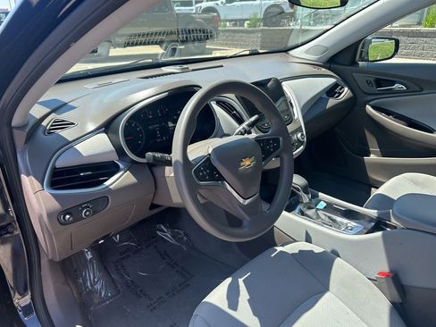 Used 2024 Chevrolet Malibu LS FWD image 9
