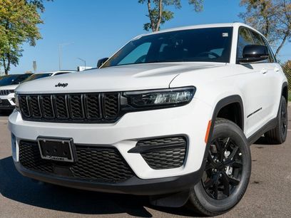 New 2025 Jeep Grand Cherokee Laredo