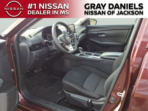 Used 2024 Nissan Sentra SV FWD image 27