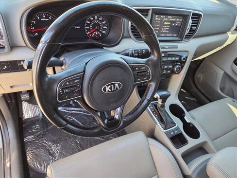 Used 2019 Kia Sportage EX w/ EX Premium Package FWD image 10