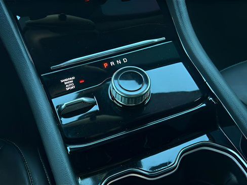 Used 2022 Jeep Grand Cherokee Limited image 24