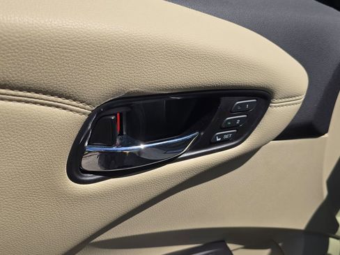 Used 2017 Acura RDX AWD w/ Advance Package image 17