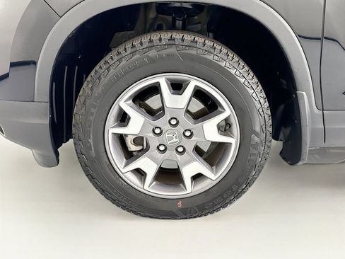 Certified 2023 Honda Passport TrailSport image 30