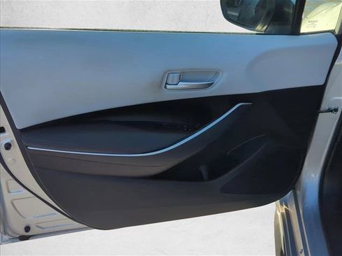 Certified 2024 Toyota Corolla SE FWD image 8