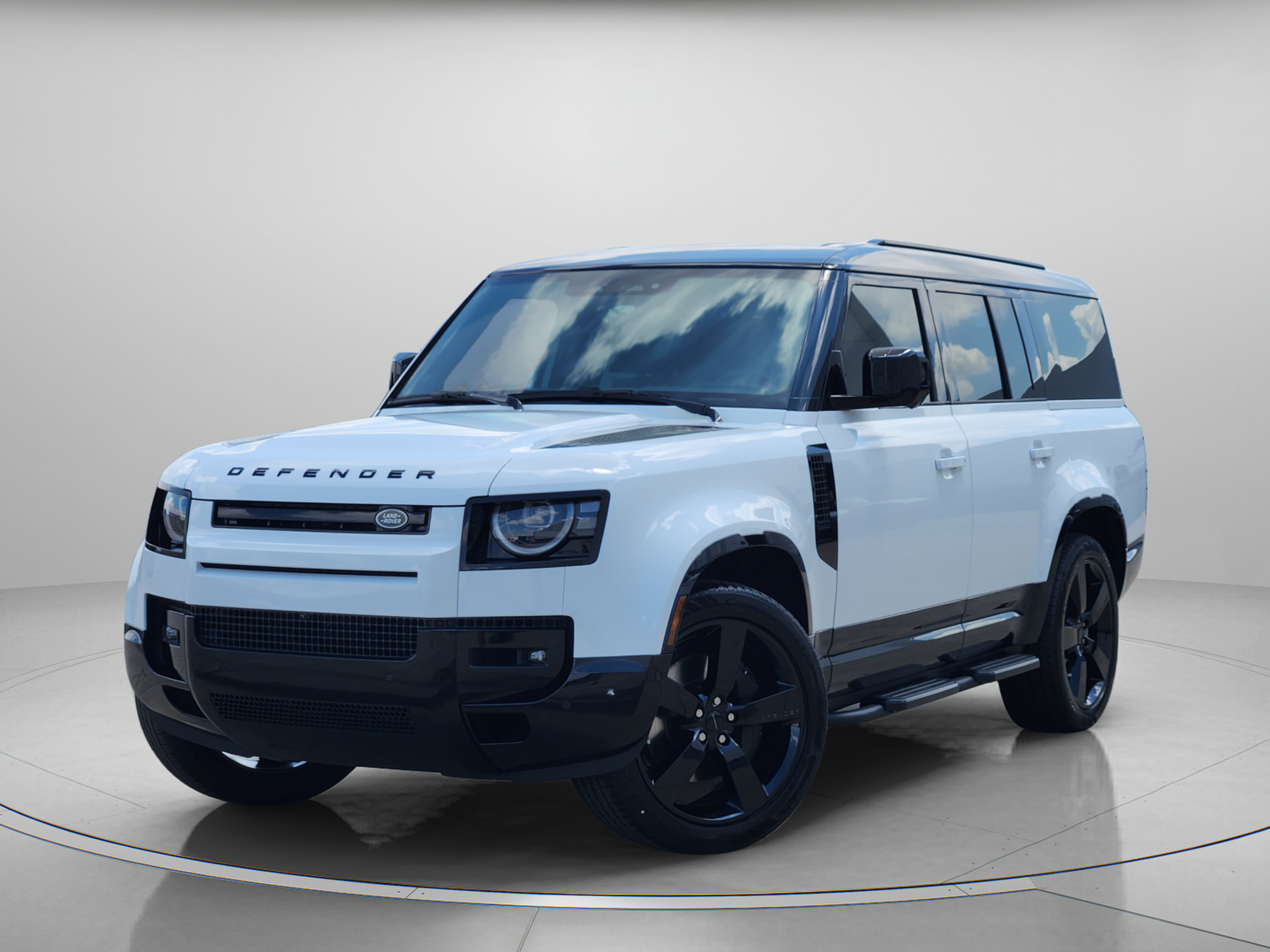 New 2026 Land Rover Defender 130 X-Dynamic SE AWD/4WD image 1