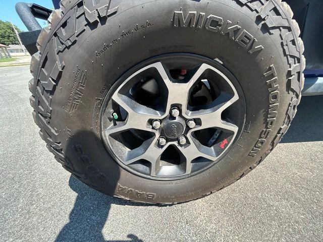 Used 2019 Jeep Wrangler Unlimited Rubicon AWD/4WD image 24