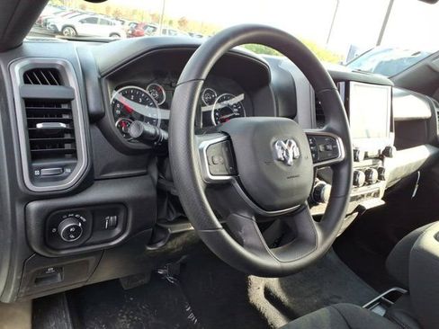 New 2026 RAM 1500 Express AWD/4WD image 6
