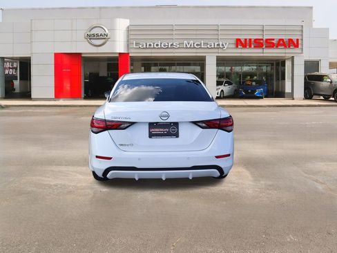 New 2025 Nissan Sentra S image 4