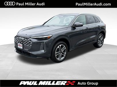 Used 2025 Audi Q5 Premium w/ Convenience Package
