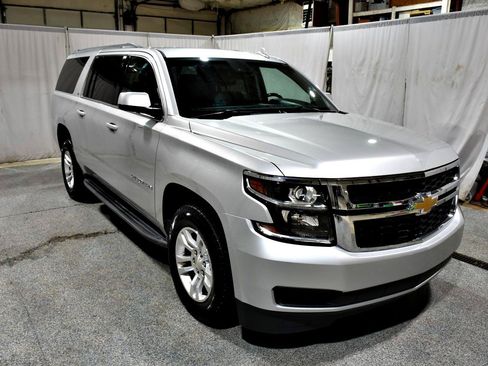 Used 2016 Chevrolet Suburban LT AWD/4WD image 22