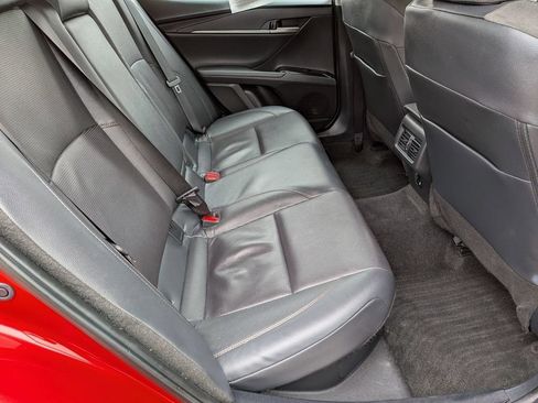 Used 2025 Toyota Camry XLE AWD/4WD image 28