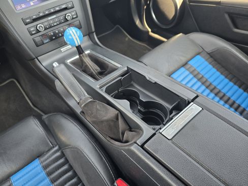 Used 2010 Ford Mustang Shelby GT500 RWD image 16