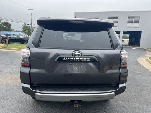 Used 2021 Toyota 4Runner TRD Off-Road Premium w/ Moonroof Package AWD/4WD image 4