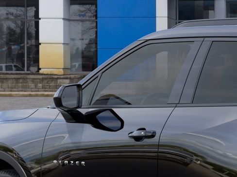 New 2026 Chevrolet Blazer LT w/ Convenience Package FWD image 12