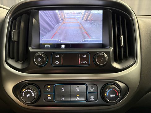 Used 2019 Chevrolet Colorado LT w/ LT Convenience Package image 13