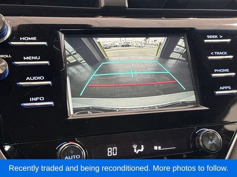 Used 2018 Toyota Camry SE FWD image 21